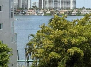 2-bedroom Condo — 17801 N Bay Rd APT 505, Sunny Isles Beach, 33160