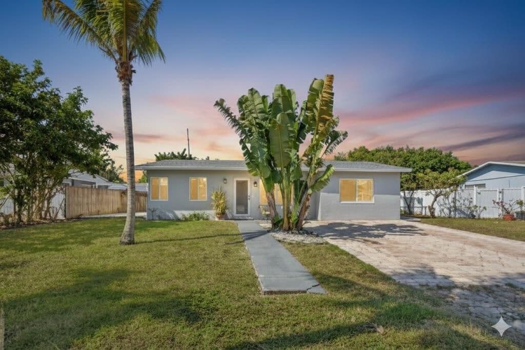 3+1 Müstakil ev — 2811 NE 9th Terrace