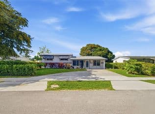 4+1 Müstakil ev — 2780 NW 25th St, Fort Lauderdale, 33311