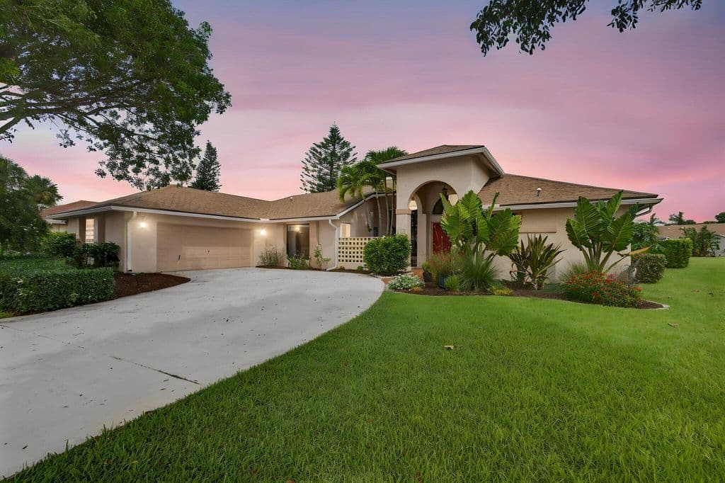 3-bedroom Single-Family Home — 1848 Lynton Circle
