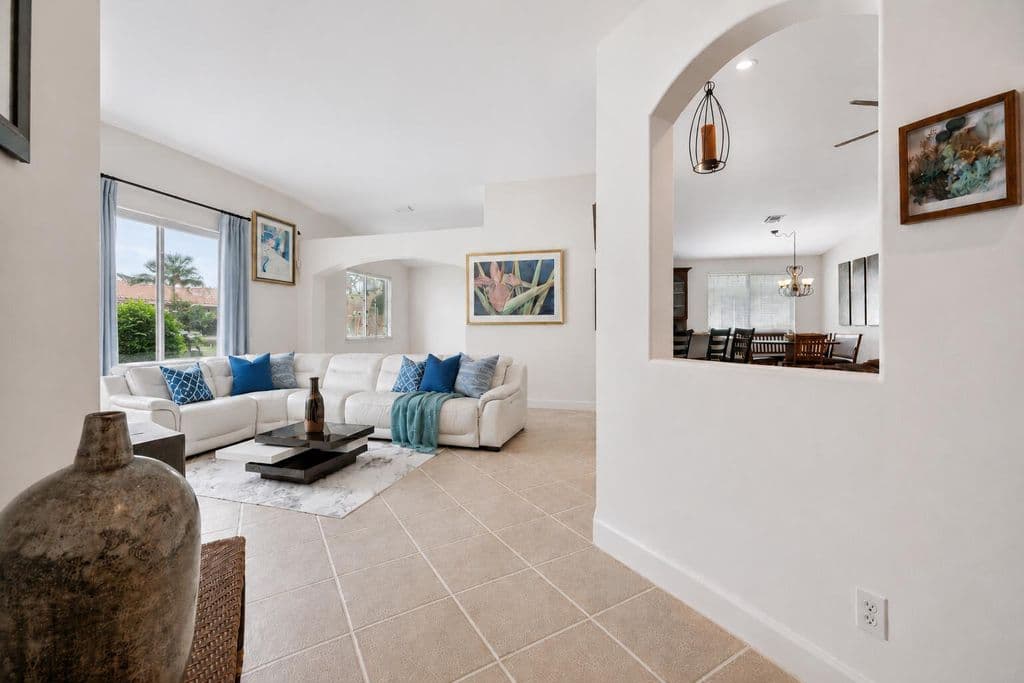 4-bedroom Single-Family Home — 14520 SW 37th Street