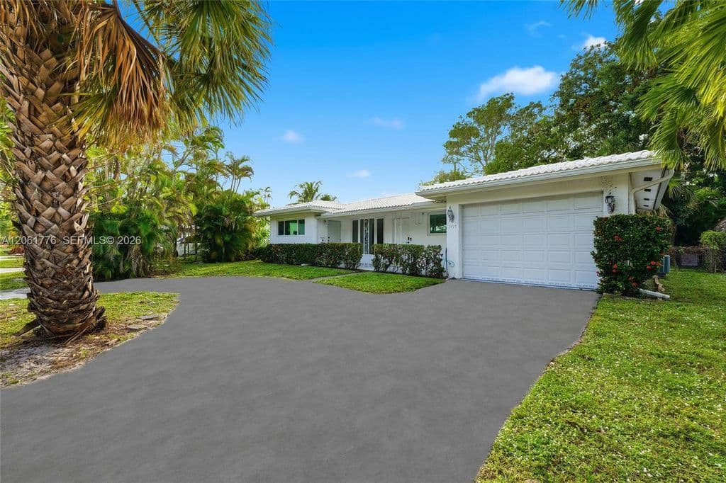 2-bedroom Single-Family Home — 3497 NE 20th Ave