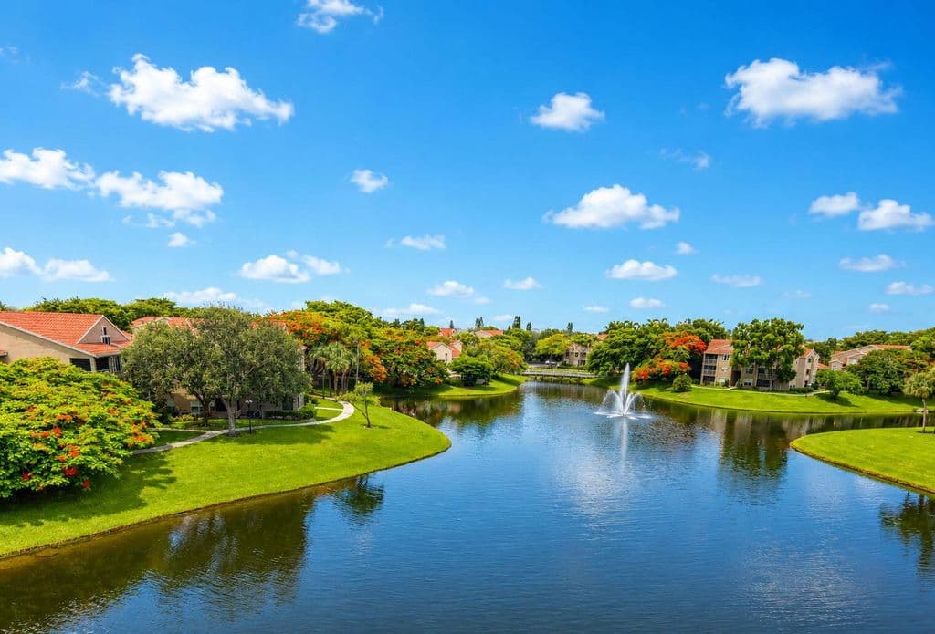 2-bedroom Condo — 2070 Homewood Boulevard #5050