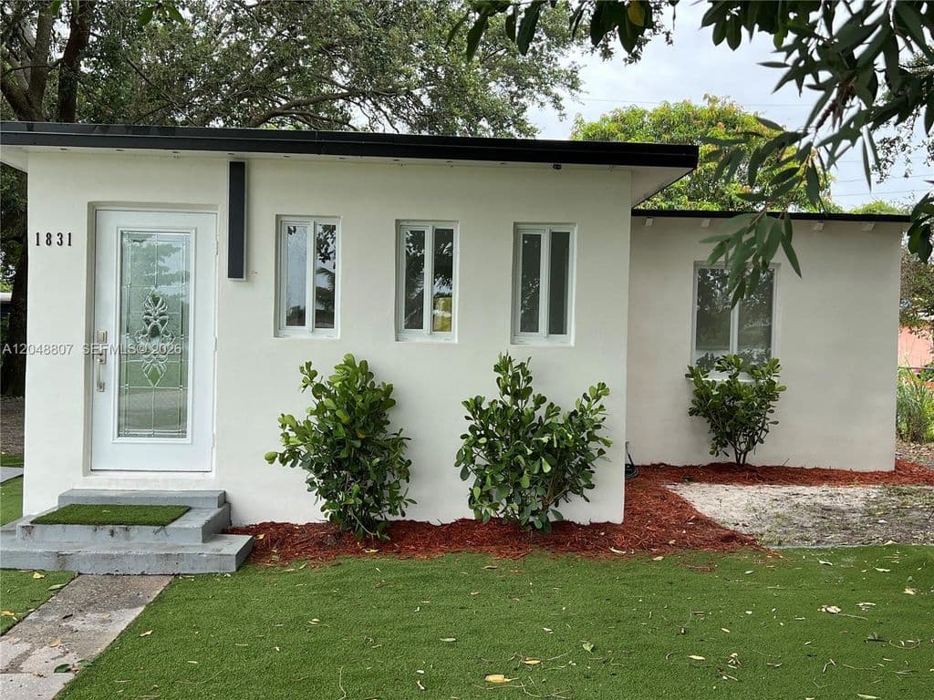 2+1 Müstakil ev — 1831 Wilmington St