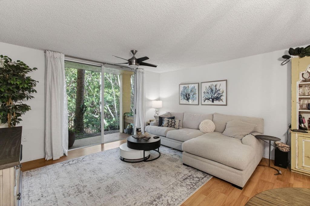 2+1 Condo — 1100 Scotia Drive #104
