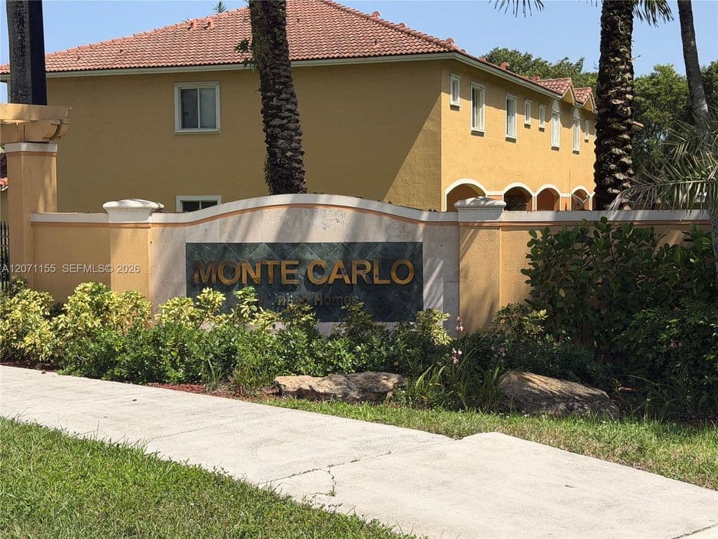 3+1 Mülk — 550 Saint Tropez Ln