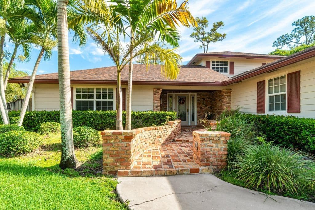 3-bedroom Single-Family Home — 12101 Tumbleweed Court