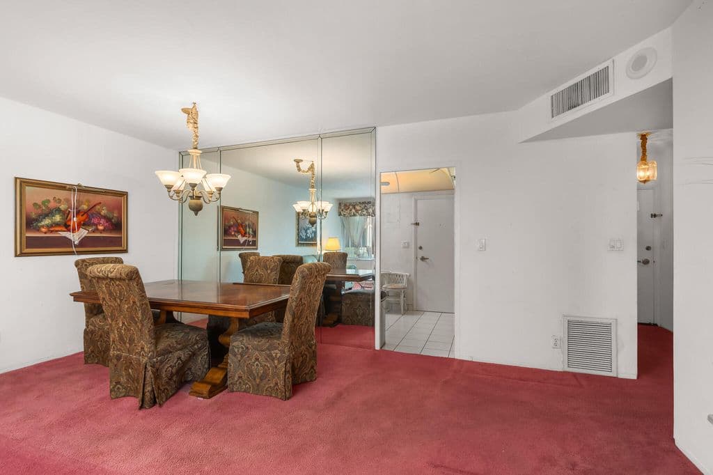 1-bedroom Condo — 3200 NE 36TH Street #618