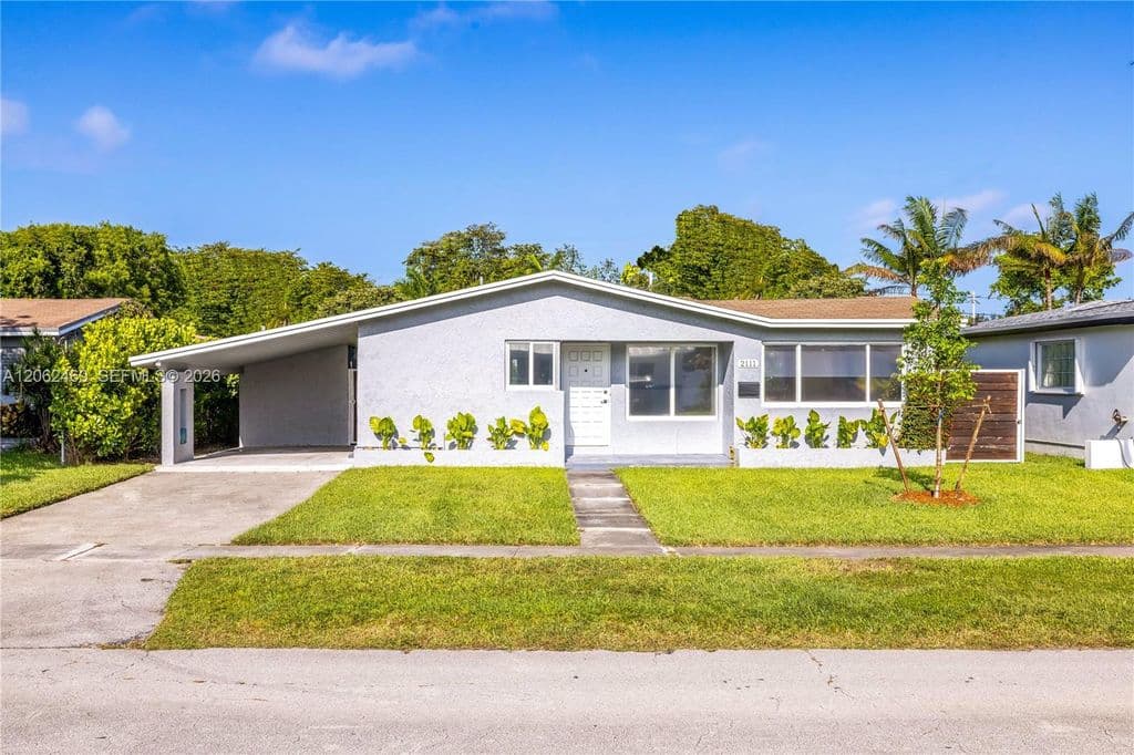 3+1 Müstakil ev — 2111 N 14th Ct