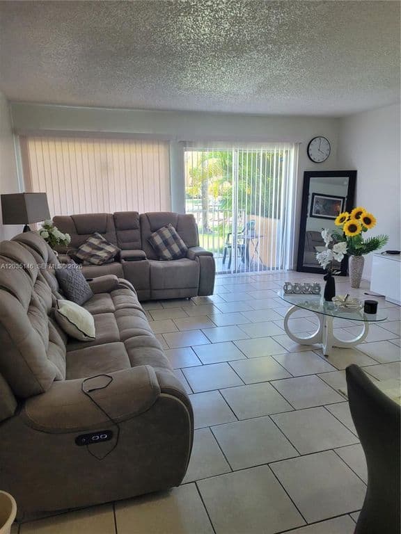 2-bedroom Condo — 18101 NW 68th Ave APT E105
