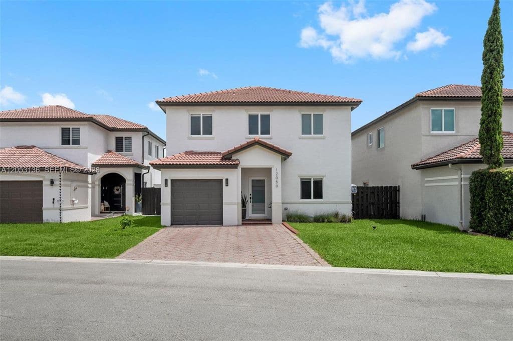 4+1 Müstakil ev — 12050 SW 135th Ter