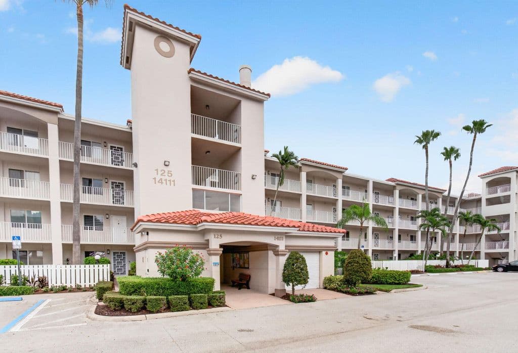 2-bedroom Condo — 14111 Royal Vista Drive #407