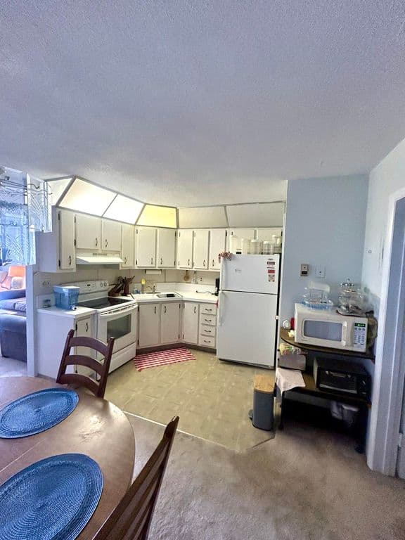 3-bedroom Condo — 2175 NE 56th Street #209