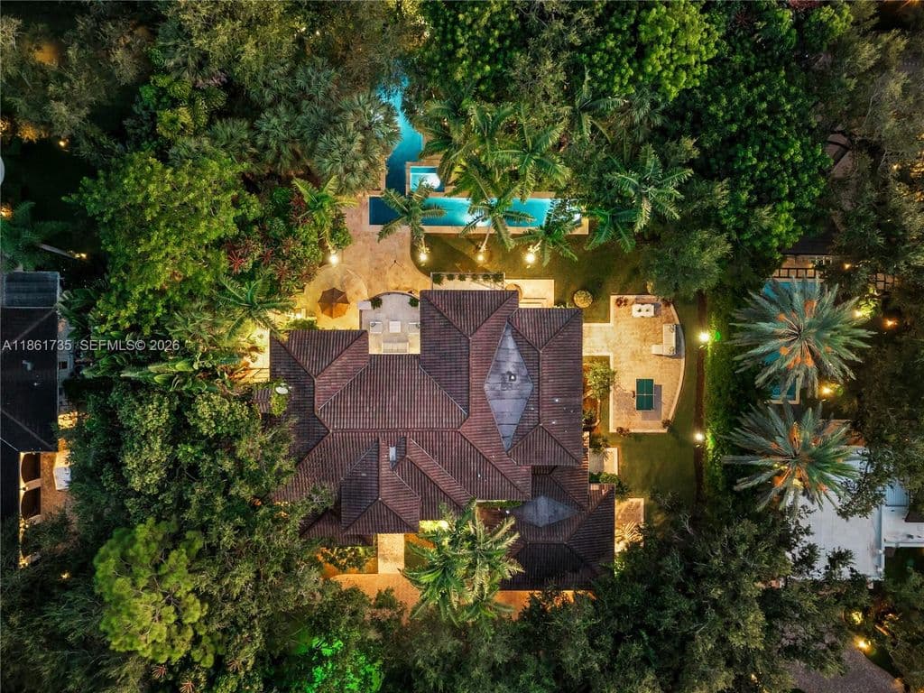 6-bedroom Single-Family Home — 5100 SW 86th St