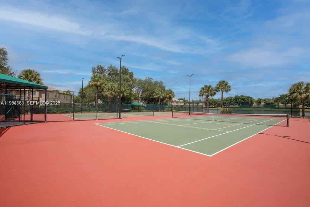 3+1 Condo — 13216 SW 44th St #11204