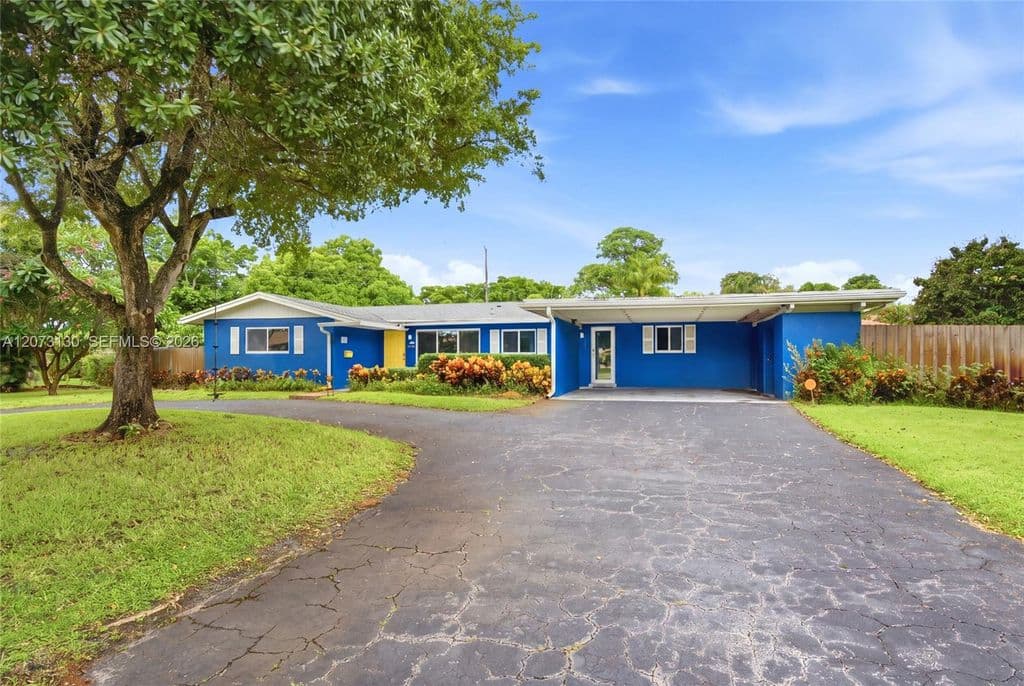 3-bedroom Single-Family Home — 341 SW 54th Ave