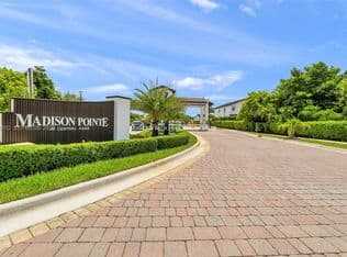 5+1 Müstakil ev — 10204 NW 86th St, Doral, 33178
