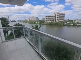 2+1 Condo — 5085 NW 7th St APT 602, Miami, 33126