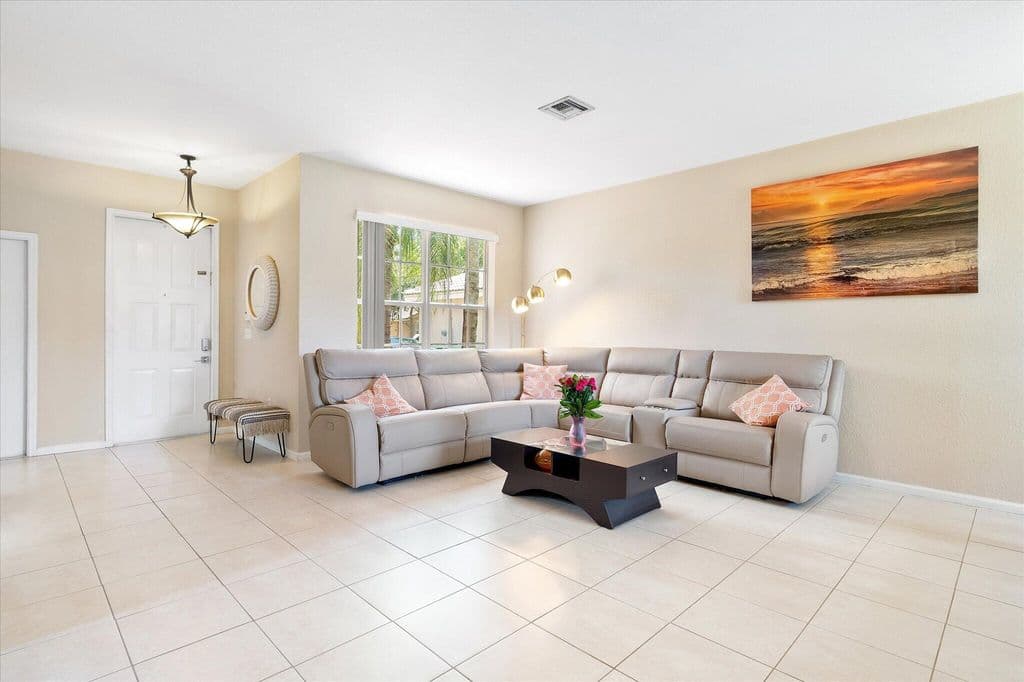 4-bedroom Single-Family Home — 16385 SW 27th Street