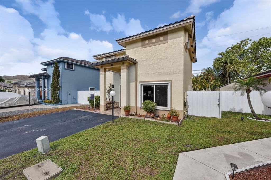 3-bedroom Single-Family Home — 18536 NW 56th Pl