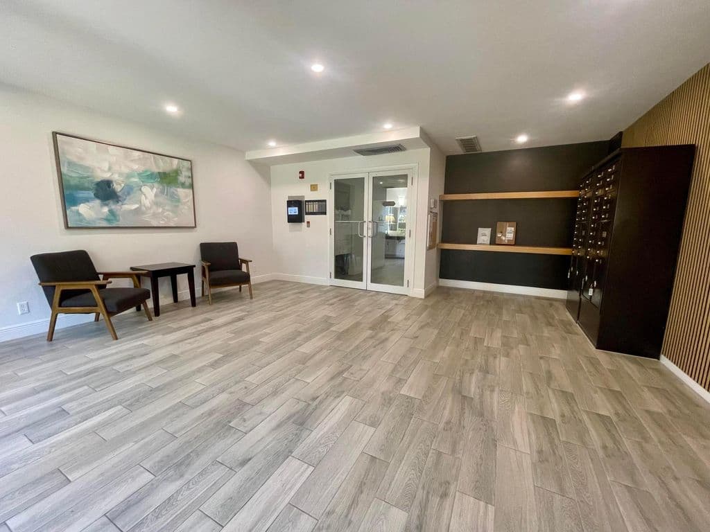 2+1 Condo — 250 NE 20th Street #3080