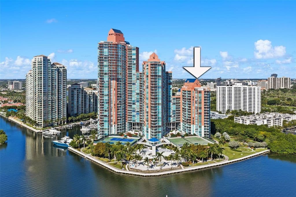2-bedroom Condo — 3370 Hidden Bay Dr #2102