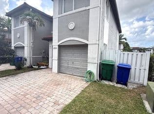 3+1 Townhouse — 12821 SW 29th St, Miramar, 33027