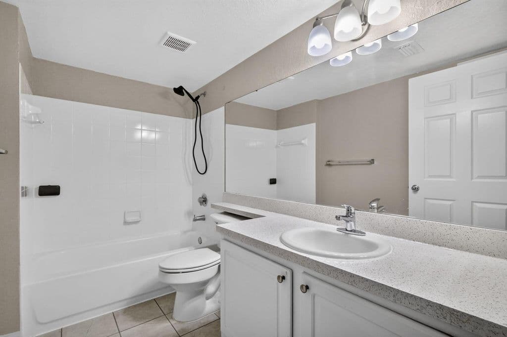 3-bedroom Condo — 15185 MICHELANGELO Boulevard #102