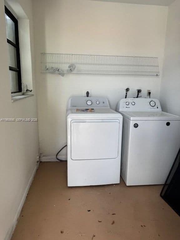 3-bedroom Property — 13404 SW 62nd St #101-L