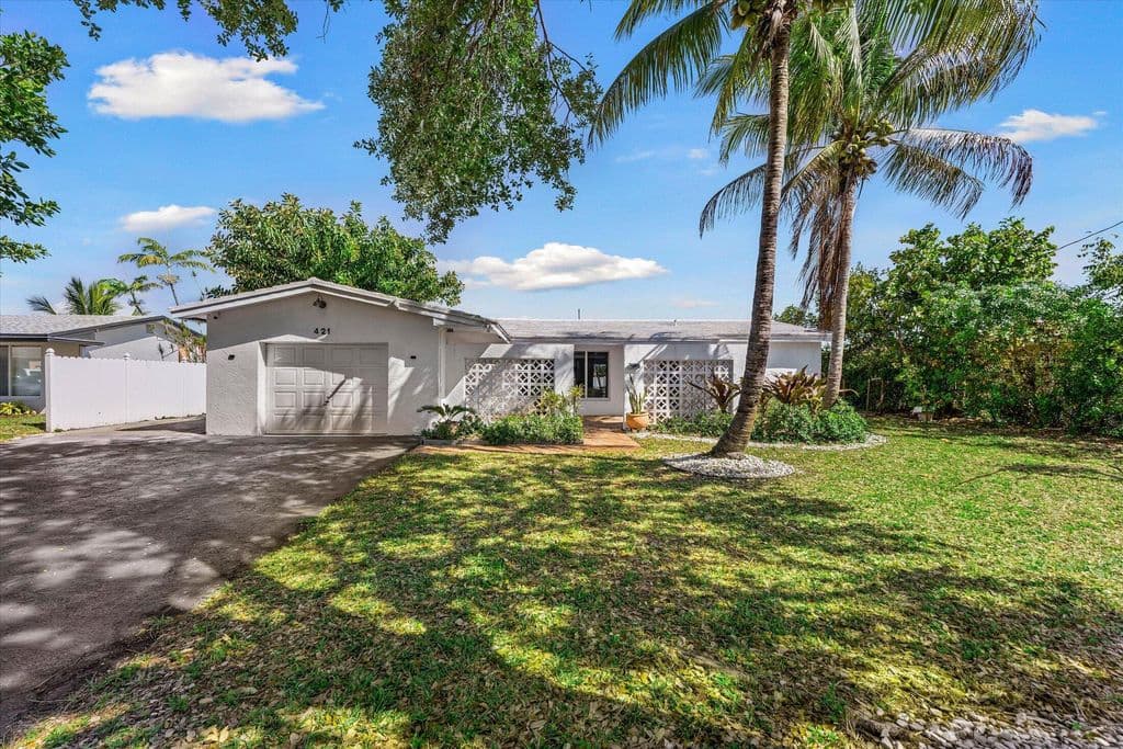3-bedroom Single-Family Home — 421 SW 18th Street