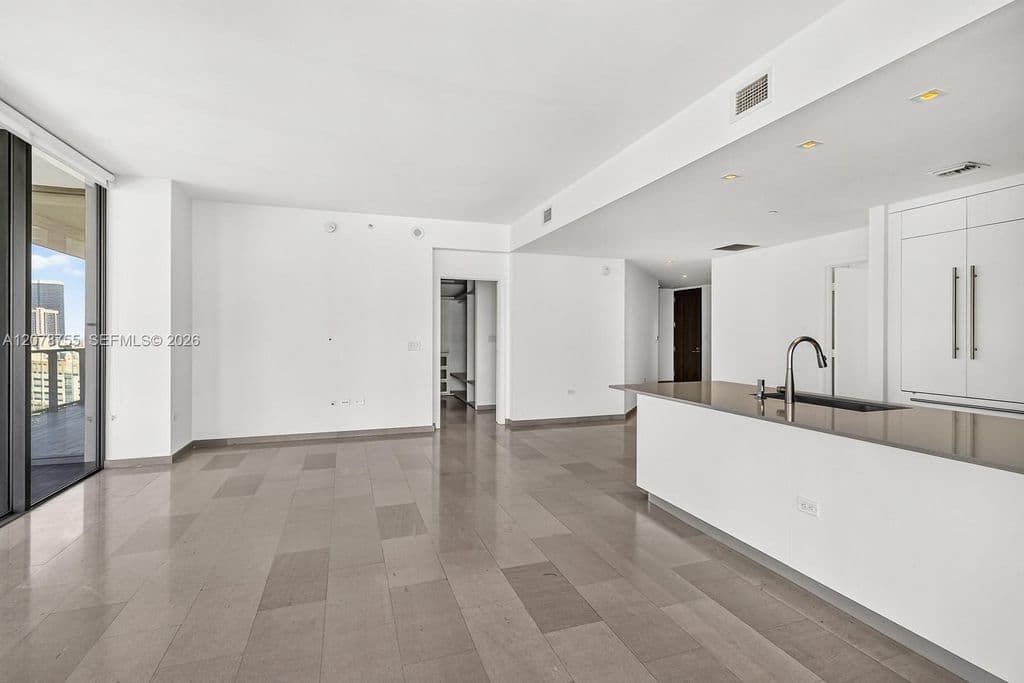 2-bedroom Condo — 88 SW 7th St APT 1511