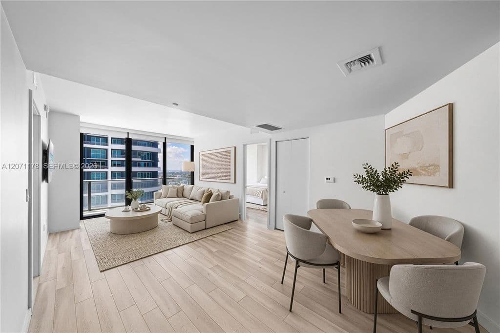 2+1 Condo — 1300 S Miami Ave #3709