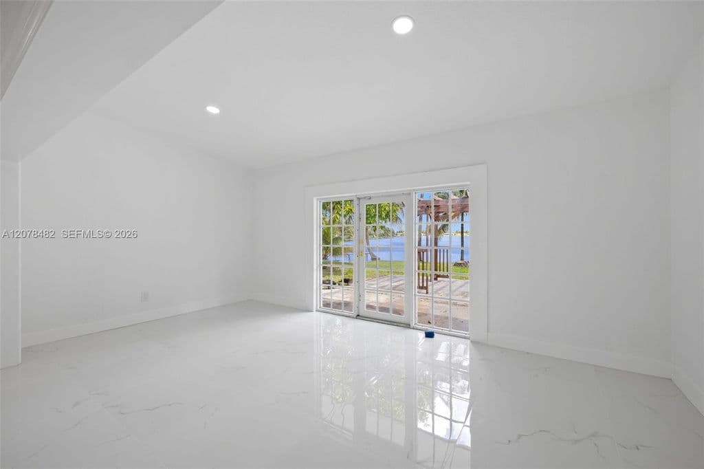 3+1 Müstakil ev — 10901 SW 47th Ter