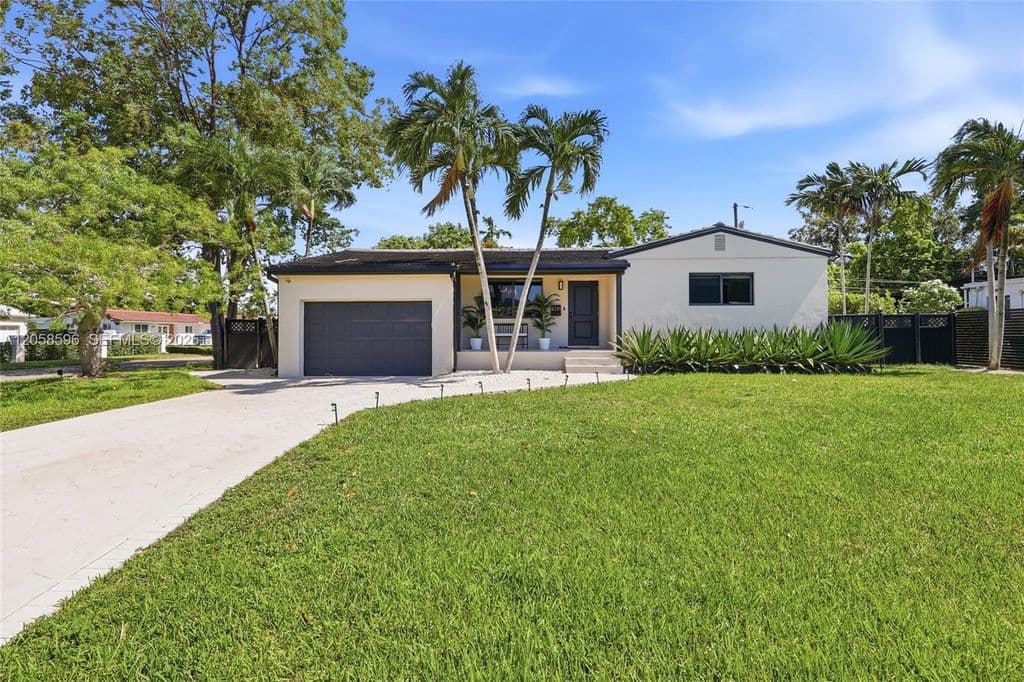 3+1 Müstakil ev — 6321 SW 21st St