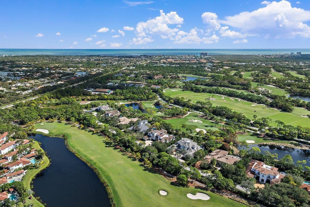 5-bedroom Single-Family Home — 135 W Bears Club Drive