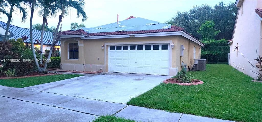 3+1 Müstakil ev — 4221 SW 153rd Ave