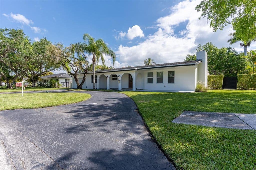 4+1 Müstakil ev — 14341 SW 78th Ct