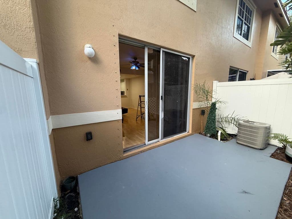 2-bedroom Property — 4167 CRYSTAL LAKE Drive