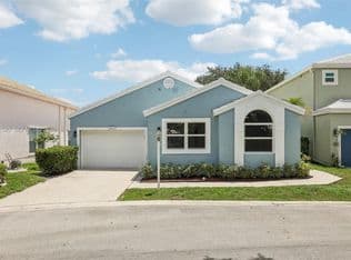 3+1 Müstakil ev — 9613 NW 8th Cir, Plantation, 33324