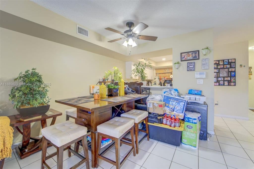 2+1 Mülk — 14915 SW 80th St APT 205