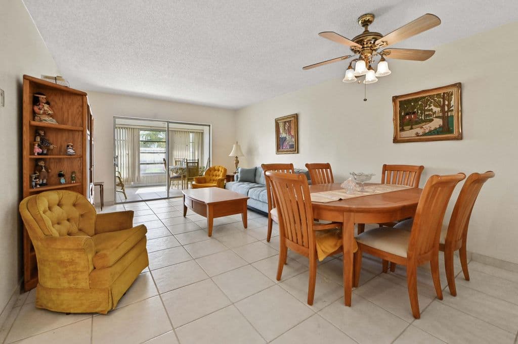 2-bedroom Condo — 3506 NW 49th Avenue #603