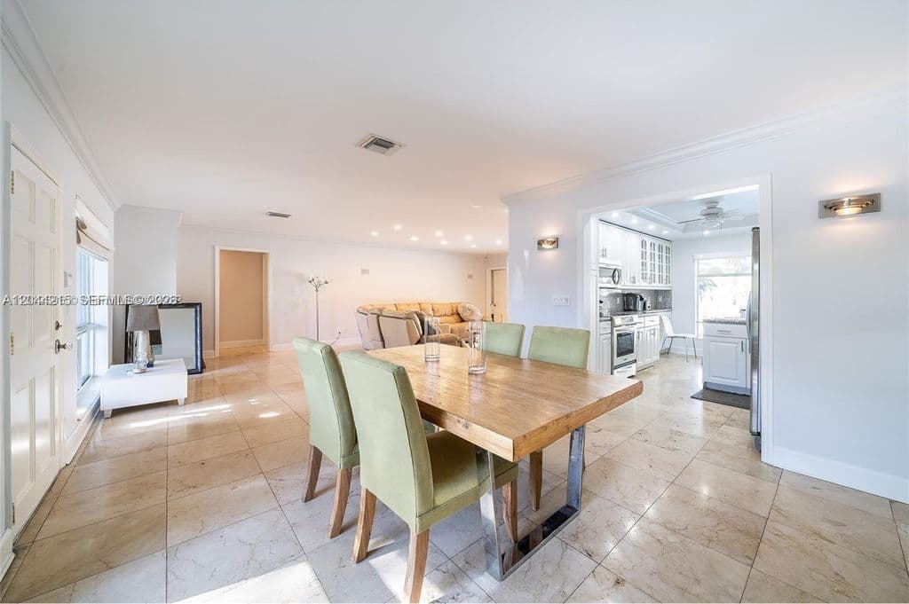 3-bedroom Single-Family Home — 13140 Coronado Dr