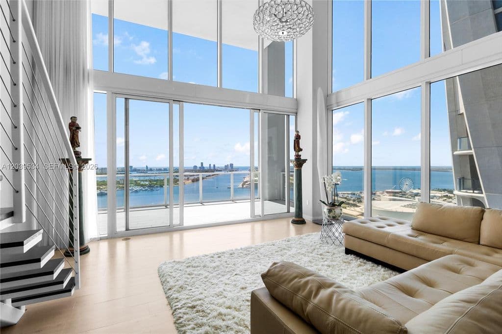 2+1 Condo — 1040 Biscayne Blvd APT 3101