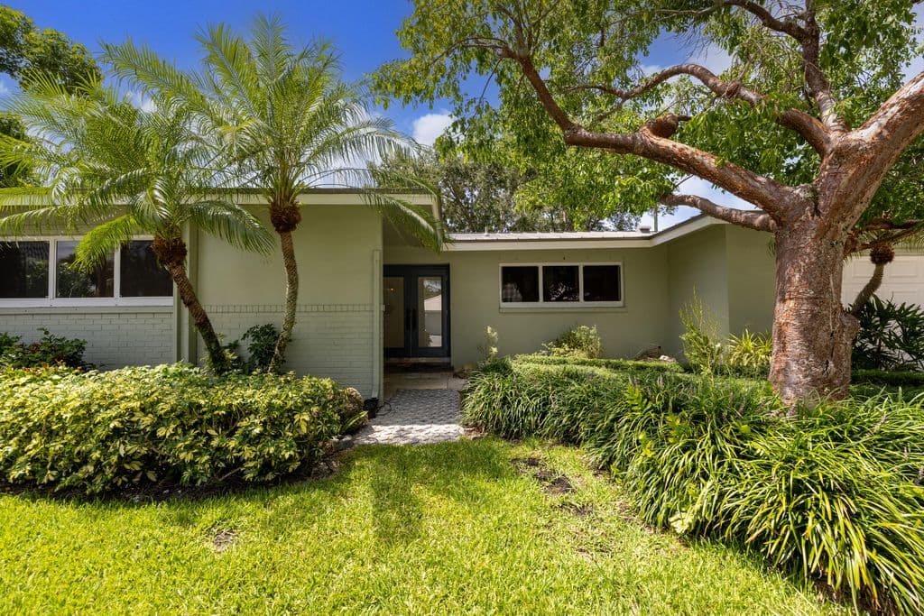 3-bedroom Single-Family Home — 1002 SW 1st Street