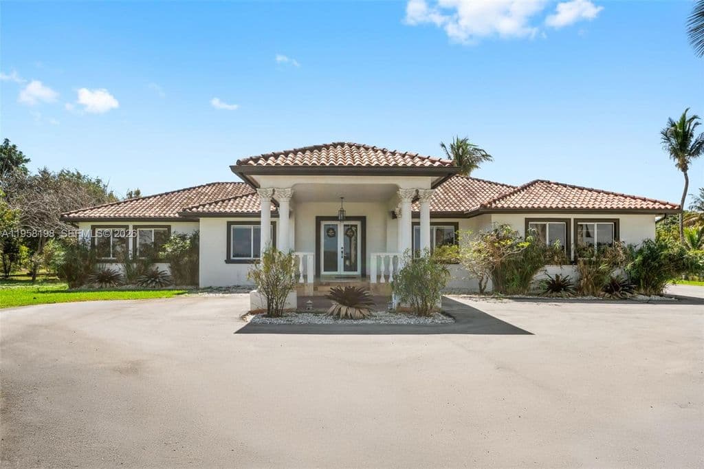 6-bedroom Single-Family Home — 16800 SW 190th St