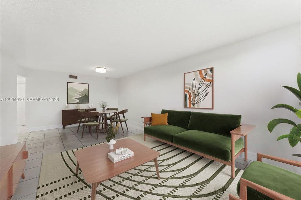 2+1 Condo — 10852 N Kendall Dr #312