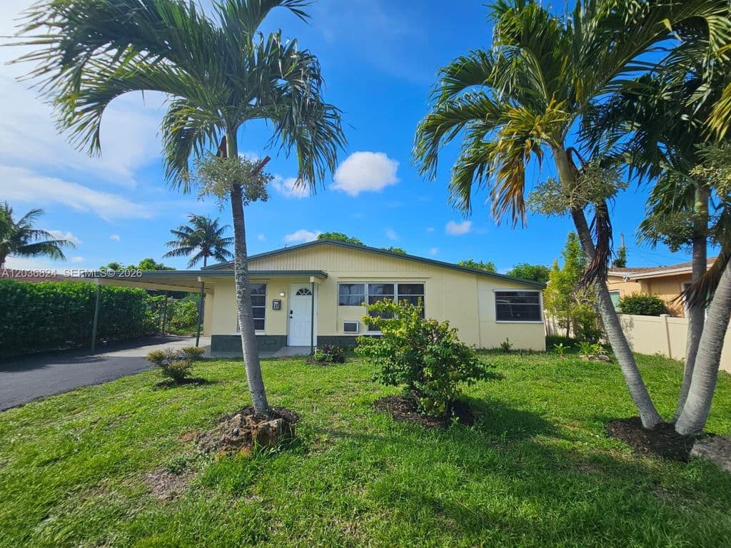 3+1 Müstakil ev — 649 NW 19th St