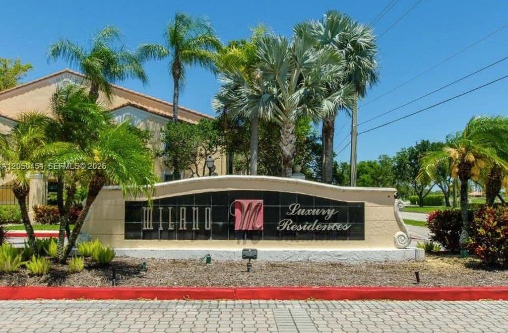 2-bedroom Condo — 1707 Village Blvd APT 208