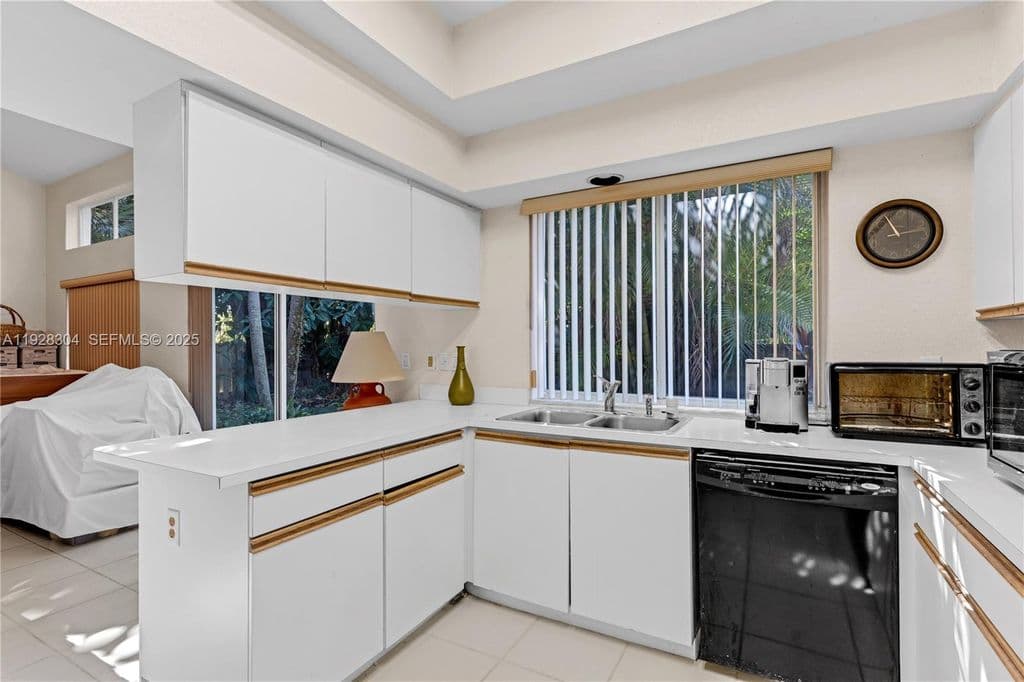 3-bedroom Single-Family Home — 10132 NW 4th St