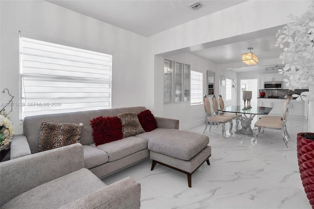 5+1 Müstakil ev — 31 SW 58th Ct